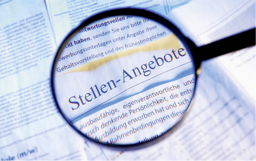 



Selbst die gute, alte Stellenanzeige kann zum Ziel führen.
