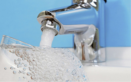 
Trinkwasser muss farblos, klar, kühl, geruchlos und geschmacklich einwandfrei sein – und es darf keine Krankheitserreger enthalten.



