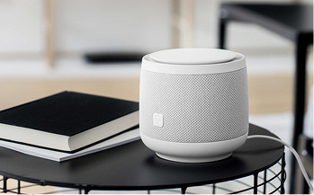 
Auf „Hallo Magenta“ reagiert dieser intelligente Sprachassistent aus Deutschland. Die Telekom plant, gemeinsam mit europäischen Partnern eine umfassende Sprachplattform aufzubauen.



