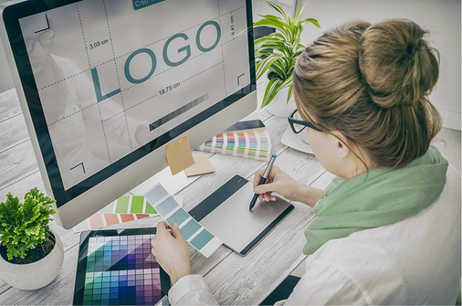 



Um einen abgabepflichtigen Auftrag handelt es sich beispielsweise, wenn eine Grafikerin das Firmenlogo entwirft …
