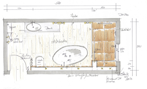 <p>
</p>

<p>
Die Komfortgröße von 12 m² machte es leicht, eine freistehende Badewanne zu platzieren. Die Raumbreite von 241 cm und die Lage des kleinen Fensters machen direkt klar, dass die Duschzone den kompletten hinteren Bereich einnehmen wird, um den Raum optisch zu verkürzen.
</p> - © Stark

