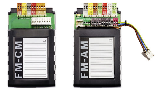 



Mit dem Buderus-Funktionsmodul FM-CM lassen sich mehrere Kessel in beliebiger Kombination betreiben. Das Modul FM-AM bindet regenerative Wärmeerzeuger in das Heizsystem ein.
