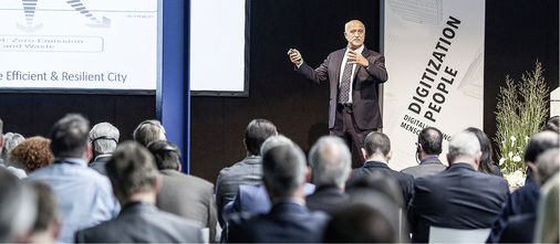 
Die Aquatherm-Veranstaltung gab dem Publikum zahlreiche Denkanstöße, beispielsweise durch Arab Hoballah, Experte für Urbanisierung und Nachhaltigkeit.



