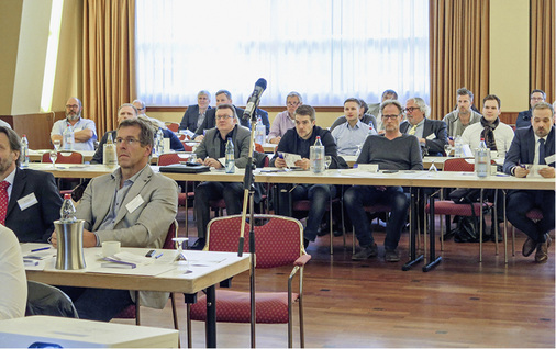 
Etwa 70 Teilnehmer informierten sich am 9. Oktober rund um die Entwicklung und Verhütung von Leitungswasserschäden.



