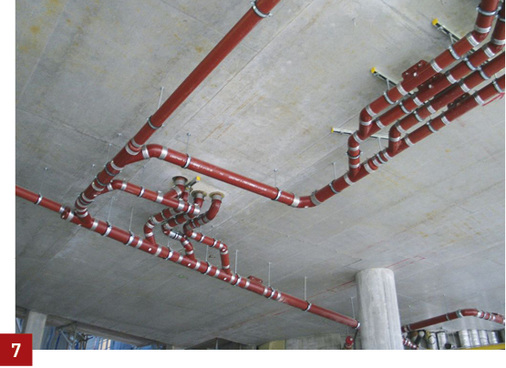 
Nichtbrennbares gusseisernes Abflussrohrsystem PAM-Global S der Firma Saint-Gobain HES.



