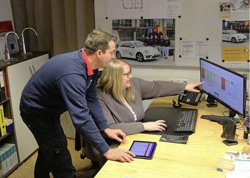 
Der Betrieb setzt auf eine klare Strategie: In einer Testphase laufen die digitalen und analogen Werkzeuge parallel.



