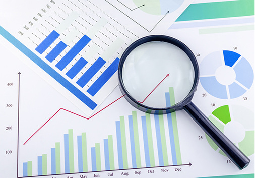 



Bei der Analyse der Profitabilität einzelner Kunden gilt es, die Deckungsbeiträge unter die Lupe zu nehmen. Denn negative Deckungsbeiträge bedeuten Verluste.
