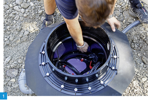 <p>
Die Hebeanlage Aqualif F Compact (Unterflur) übernimmt die komplette Kellerentwässerung und fördert das Abwasser sicher und vollautomatisch über die Rückstauebene in die höher liegende Kanalisation. 
</p>

<p>
</p> - © Kessel AG

