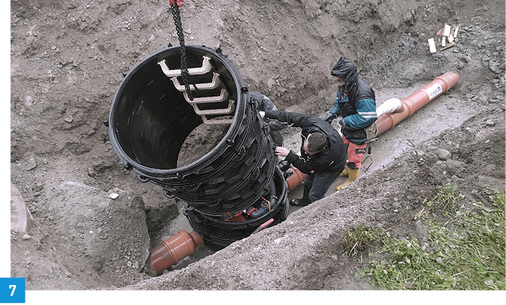 
Der speziell konzipierte Technikschacht von Kessel ist aufgrund seines geringen Gewichts vergleichsweise einfach zu montieren.



