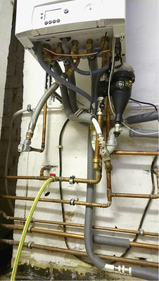 
Besonders toll: die einwandfreie Gasinstallation. Oh je. 



