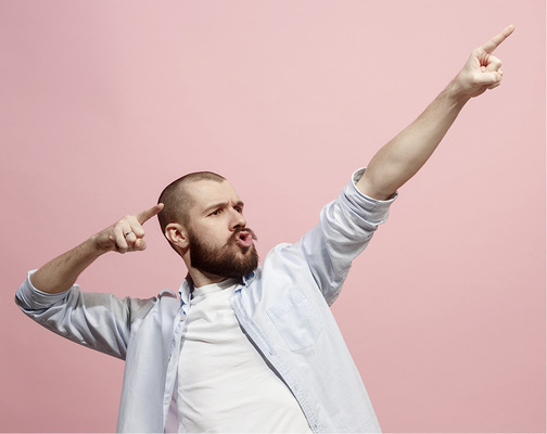 



Neben den harten Fakten wie dem Gehalt sind es auch die tatsächlichen Arbeitsbedingungen, die Unternehmen auf dem Arbeitsmarkt interessant machen können.
