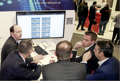 
Fachlicher Austausch zu Open Datapool: Die digitale Plattform verfügt bereits über 1,3 Millionen Artikelstammdaten von mehr als 350 Lieferanten.



