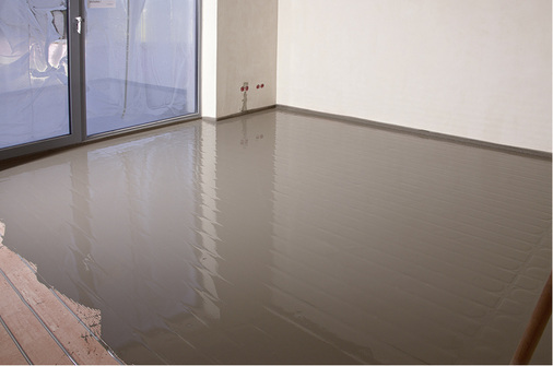 
Angesichts der größeren Systemvielfalt ist der Umfang der Fachinformation deutlich auf 230 Seiten gestiegen. Jedes System wird allerdings auf nur etwa 15 Seiten inklusive der Protokolle behandelt.



