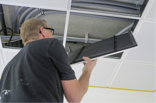 
Decken- und Wandheizungen sowie -kühlungen nehmen in der neuen Fassung einen größeren Raum ein.



