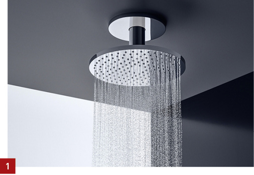 
1 Neue Kopfbrausen-Kollektion von Axor: Stilbildend sind die fein geschliffenen und polierten Kanten.



