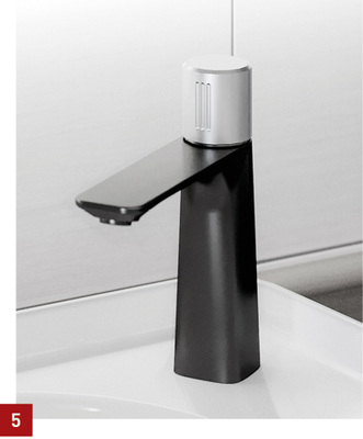 
5 Bei der Concept-Armatur 2020 trifft ein solider, konischer Körper auf einen filigranen, dünnen Auslauf.



