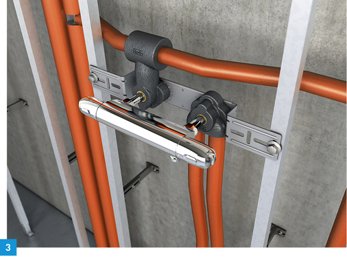 
3 Thermotrenner von Roth zur thermischen Entkopplung von Warmwasser- und Kaltwasserleitungen.



