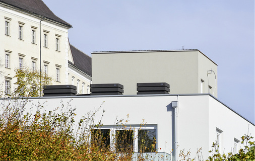 

Bei enger Bebauung verhindern Schallschutzhauben eine Lärmbelästigung der Nachbarschaft.





