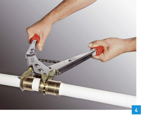 
Eine Verbindungstechnik für Mehrschicht-Verbundrohre ist die Schiebehülsentechnik. Rohrverbindungen unterliegen einem eigenen Prüf- und Zulassungsprocedere. Eine DVGW-Zertifizierung ist damit obligatorisch.



