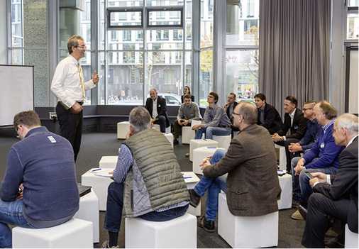 
Am Nachmittag werden die Themen in mehreren Workshop-Runden praxisnah vertieft.



