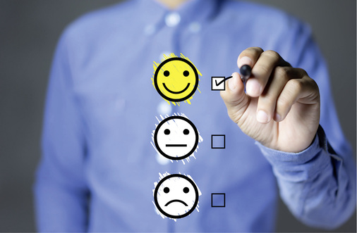 
Mit der richtigen Strategie können Handwerksbetriebe ihr Potenzial sowohl intern, beim Kunden vor Ort als auch online voll ausschöpfen.



