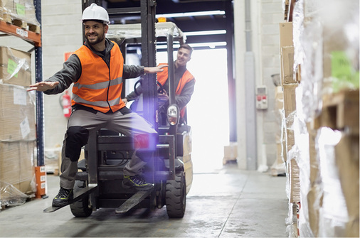 



Handelt der Arbeitnehmer gegen ausdrückliche Verbote oder so gedankenlos, dass er mit einem Schaden rechnen muss, liegt (grobe) Fahrlässigkeit vor.
