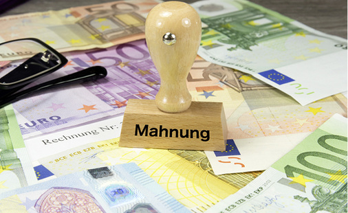 
Ohne Abnahme ist die Rechnung nicht fällig und es gibt somit auch keine Grundlage für eine Mahnung.



