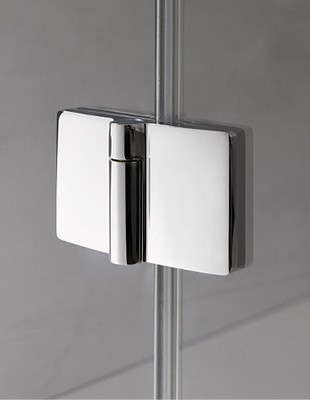 
Flexibel: Mittels pendelbarer Scharniere können Duschtüren zum Abtrocken komplett nach innen geklappt werden. 



