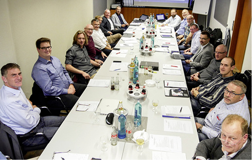 
Tagung der Technischen Referenten aus den Landesverbänden und dem ZVSHK: Zukünftige Restriktionen gegen das System Ölheizung standen im Fokus.



