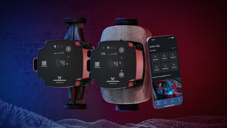 Zwei Grundfos-Pumpengeräte neben einem Smartphone, das eine Steuerungs-App auf blauem und rotem Hintergrund anzeigt. - © Grundfos