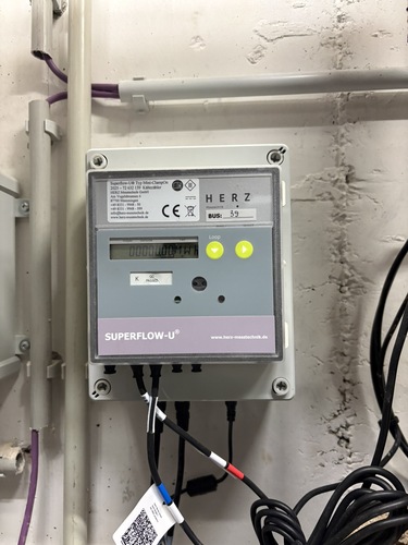 Die Bilder stammen aus einem Industriebetrieb zur Produktion von mess- und prüftechnischen Geräten und Systemen für die Elektronik, sowie für die Medizinelektronik.
