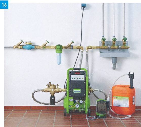 Spülkompressor mit Desinfektionsmittel-Dosierung. - © Grünbeck
Spülkompressor mit Desinfektionsmittel-Dosierung. - © Grünbeck