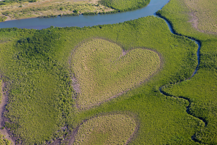 Die Inspiration: Das Herz von Voh, weltweite Bekanntheit durch den französischen Umweltaktivisten Yann Arthus-Bertrand - Getty Images