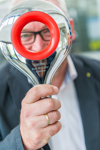 Zahlreiche Fachpartner folgten der Einladung zum Grohe Tag in Lahr, der unter dem Motto "Grohe live erleben" stand. - © Michael Rosenstiel (michael-fotografiert.de, Offenburg)
Zahlreiche Fachpartner folgten der Einladung zum Grohe Tag in Lahr, der unter dem Motto "Grohe live erleben" stand. - Michael Rosenstiel (michael-fotografiert.de, Offenburg)