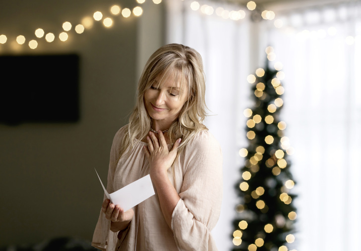 Sprechen Sie in Ihrer Weihnachtspost Gefühle an, denn so bleiben Sie in Erinnerung. - © Bild: lovleah / Getty Images
