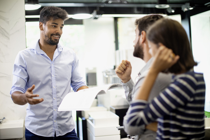 Ihr Trumpf als Verkäufer vor Ort liegt darin, den Kunden durch umfassende Beratung die Entscheidung zu erleichtern.