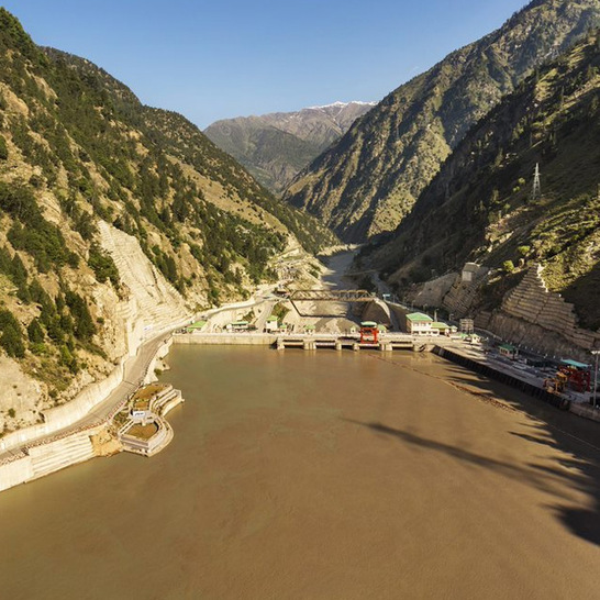 Im Norden von Indien wird Grohe den Betrieb eines hydroelektrischen Kraftwerks unterstützen, das Strom aus Kohle-Kraftwerken ersetzt.