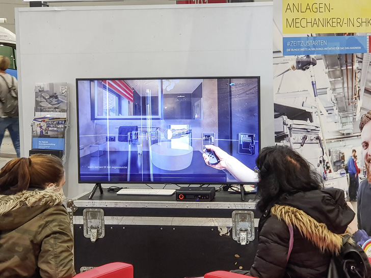 Ein Fachverband-Kooperationspartner stellte die technische Ausrüstung bereit, um die Möglichkeiten virtueller Showrooms zu zeigen.