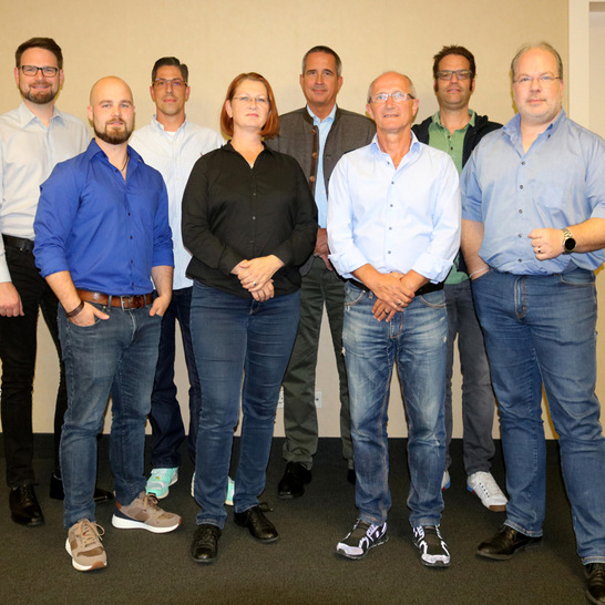 Gründungsmitglieder des DVQST (v. l.): Helmut Röhner, Tim Fischer, Christian Strehlow (Schatzmeister), Alexandra Bürschgens (Schriftführerin), Hartmut Hardt, Andreas Glause (2. Vorstand), Carsten Freitag, Arnd Bürschgens (1. Vorstand)