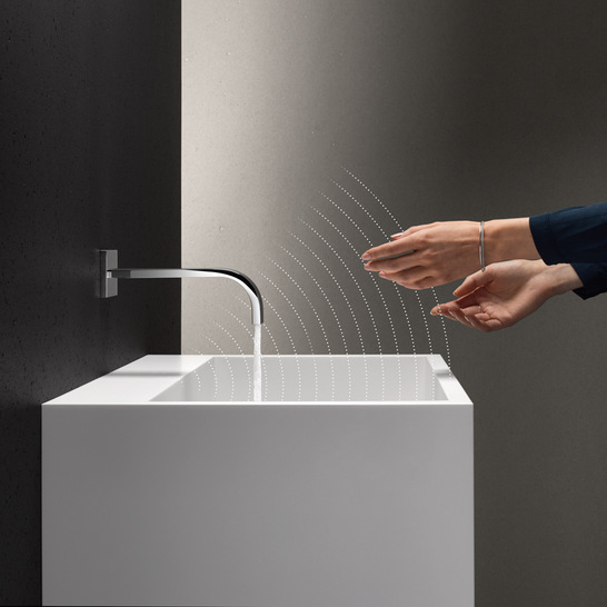 Dornbracht Touchfree: Die komfortable Wassersteuerung ohne sichtbaren Sensor ermöglicht maximale Gestaltungsfreiheit - © Dornbracht
