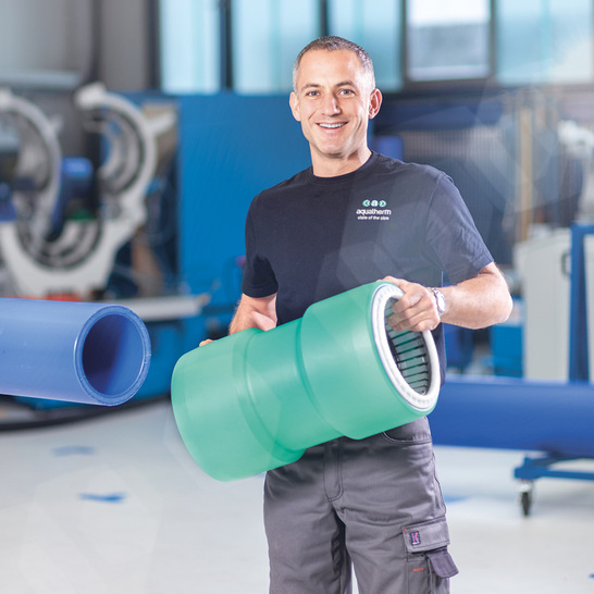 Die Aquatherm-Steckmuffen stellen eine einfache und schnelle, dennoch sichere Verbindungsart für aquatherm blue pipe Rohrleitungssysteme dar - © Aquatherm GmbH
