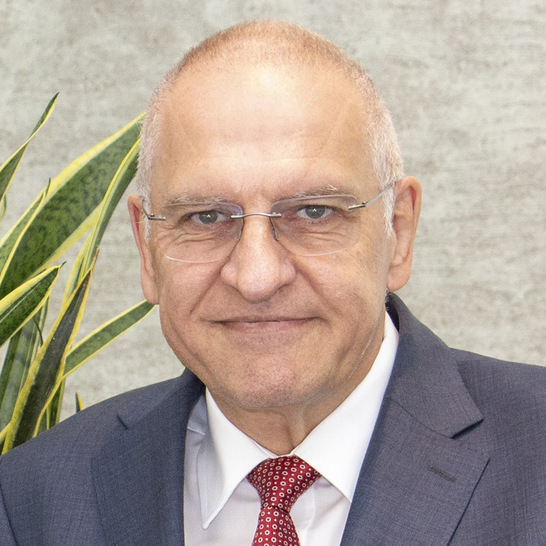 Dr. Günter Stoll ist Geschäftsführer der Grünbeck Wasseraufbereitung GmbH.