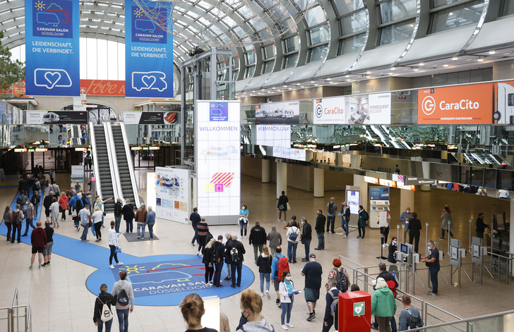 Boom in der Freizeitbranche: Trotz Corona kamen in zehn Messetagen 107 000 Besucher per Online-Ticket zum Caravan Salon nach Düsseldorf.