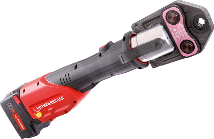 Maxipro Standard-Pressbacke an der Romax 4000