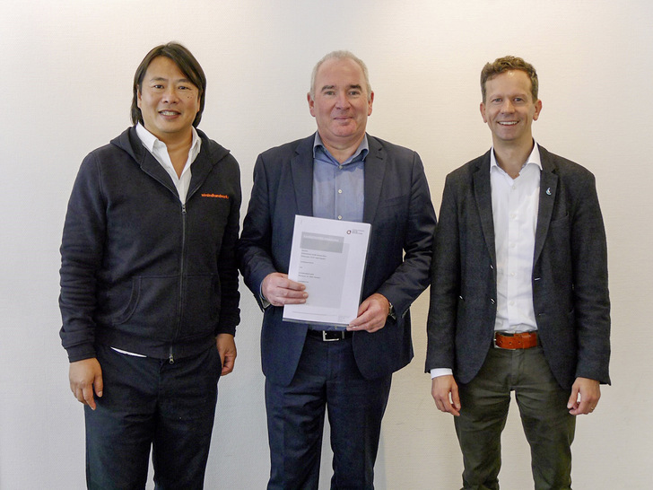 Neue Kooperationspartner für das SHK-Service- und Wartungsportal (von links): Andreas Owen (wirsindhandwerk), Andreas Müller (ZVSHK) und Clemens Maurer (thermregio).