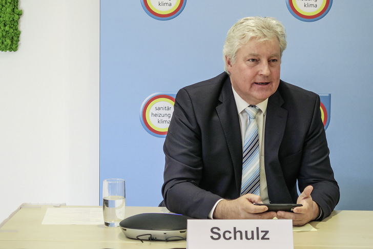 Landesinnungsmeister Erich Schulz ging streng mit der deutschen Politik ins Gericht.