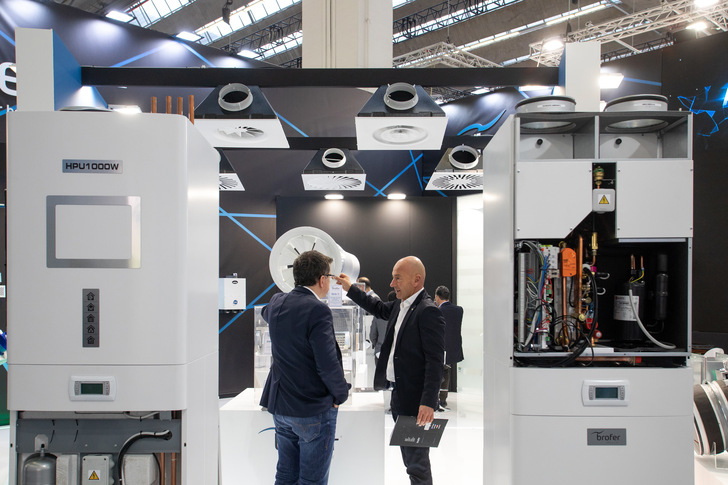 Die Indoor-Air ist eine Fachmesse für Lüftung und Luftqualität im deutschsprachigen Raum. Sie findet vom 5. bis 7. Oktober 2021 einmalig in Frankfurt am Main statt.