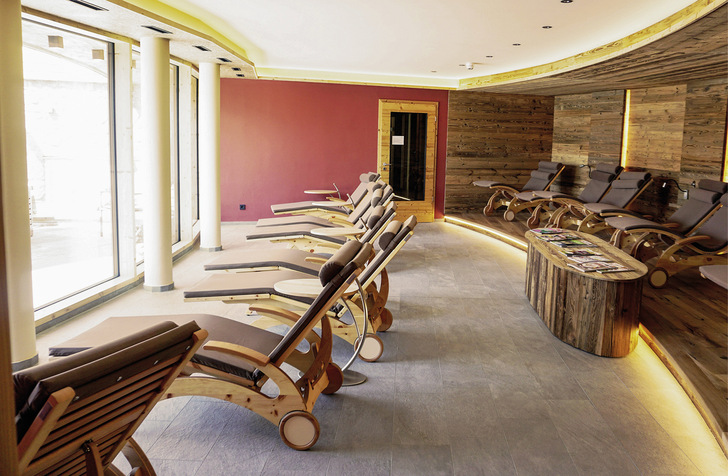 Die nachhaltige, natürliche Lehm-Klimadecke passt sehr gut zum Beispiel in die Wellnessumgebung eines Hotels.