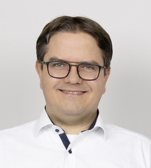 Dennis Jäger 
 SBZ-Chefredakteur