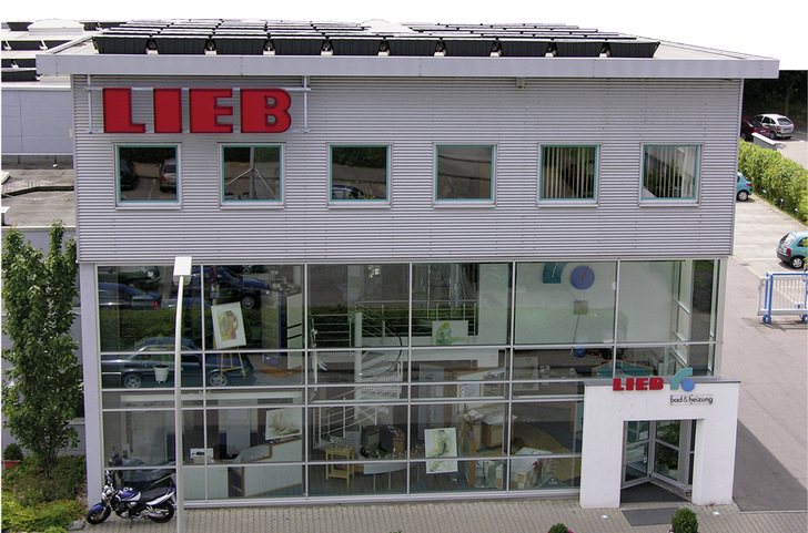 Außen schick, innen digital: der Firmensitz der Lieb GmbH in Neckarsulm. - © Bild: Lieb GmbH
